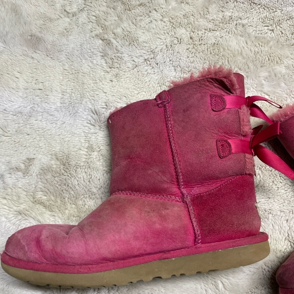 UGG Boots - Picture 4 of 8